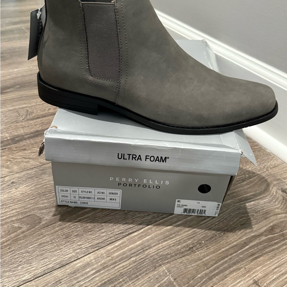 Perry Ellis Men's Gray Chelsea Boots